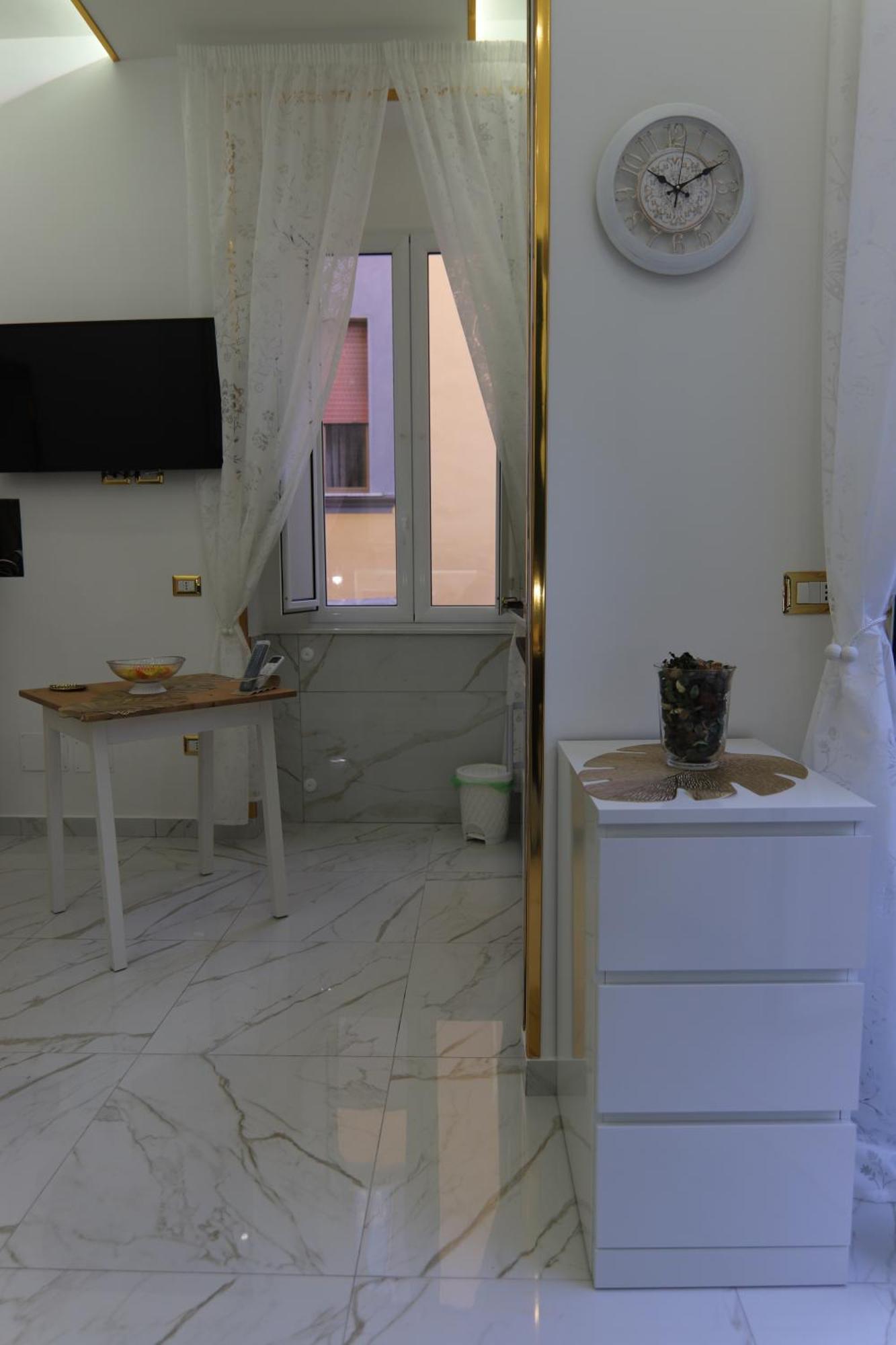 Regina House Διαμέρισμα Νάπολη Εξωτερικό φωτογραφία