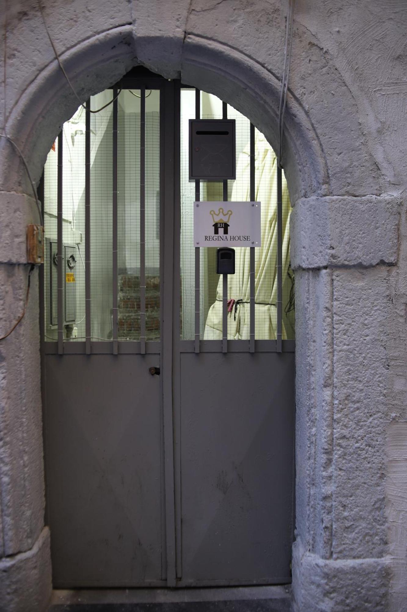 Regina House Διαμέρισμα Νάπολη Εξωτερικό φωτογραφία